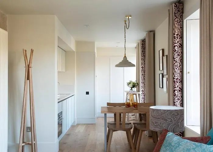 Aparthotel Abbey Apartments, At Holyrood