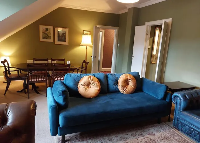 Stunning 5br Royal Mile Penthouse Lejlighed Edinburgh
