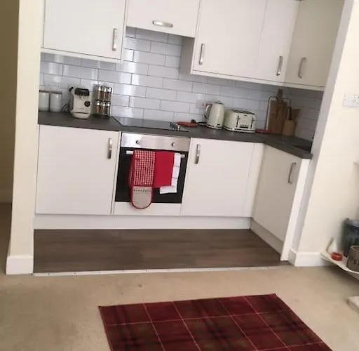Caledonian - Charming 1 Bed Flat *