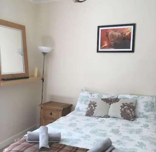 Caledonian - Charming 1 Bed Flat אדינבורו