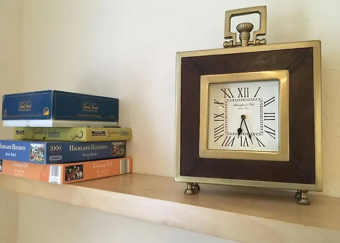 Caledonian - Charming 1 Bed Flat *