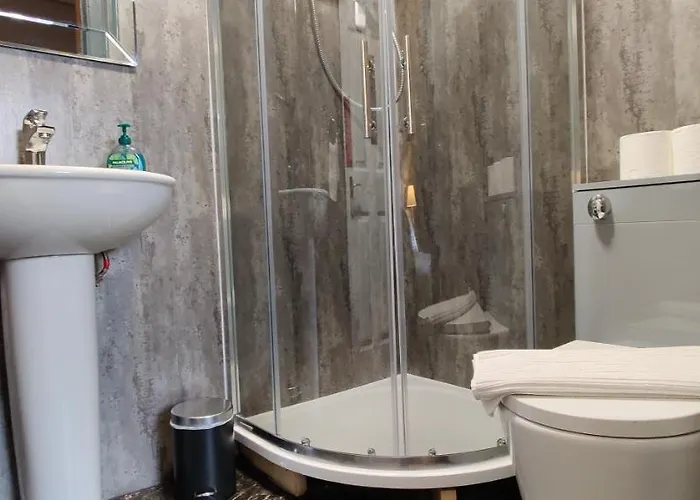 - Gilmore 3* Edinburgh