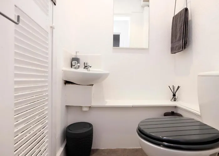 New Town Hostel *