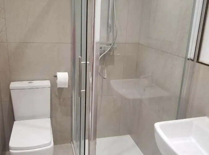 Guest house Mayfield