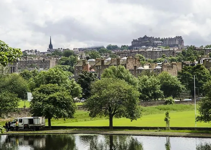 Beautiful Victorian Close To The Botanical Gardens, Free Parking! * Edinburgh
