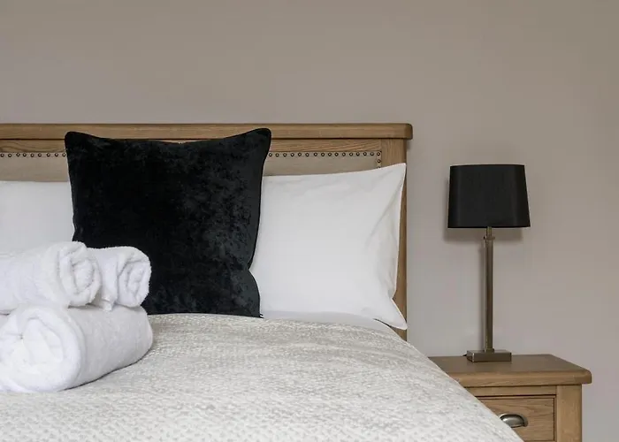 Modern George Street Sleeping 2 Apartment