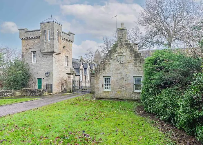 Villa The Gate House - 3 Bed & Parking *