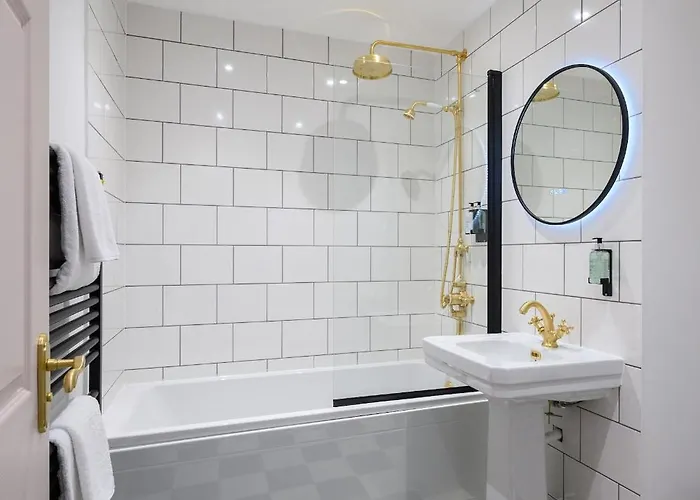 Queen Charlotte Edinburgh