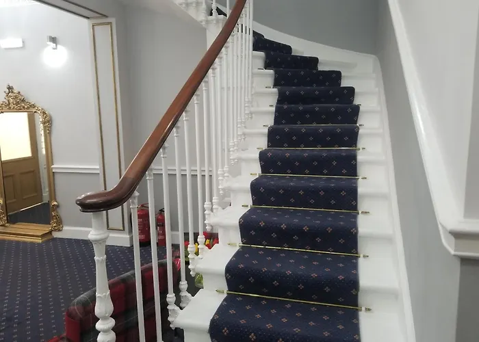 Mayfield 3* Edinburgh