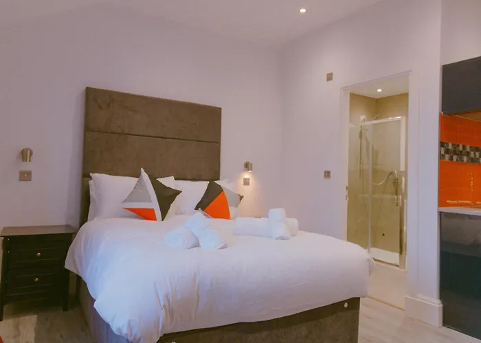 Mayfield 3* Edinburgh