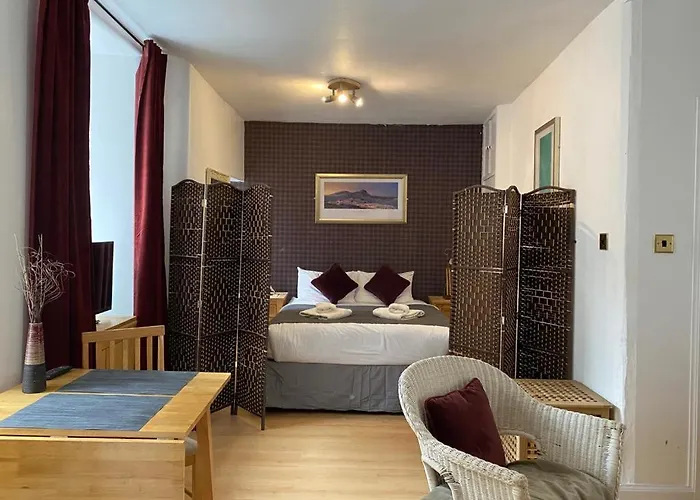 Royal Mile By The Castle 5*