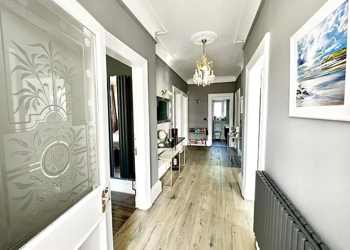 Apartamento Immanuel House - Modern Luxury Victorian 1872 - Free Parking & Superfast Fibre Optic Wifi Edimburgo