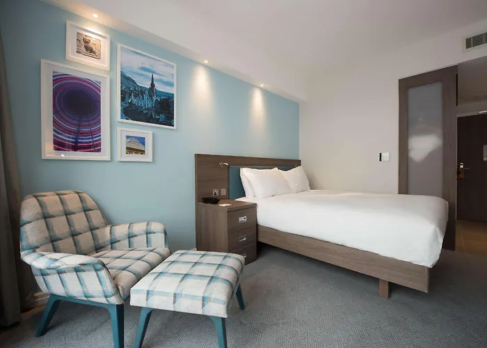 Hampton By Hilton West End
