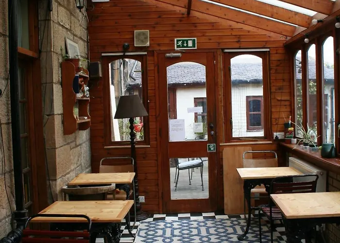 Argyle Backpackers *