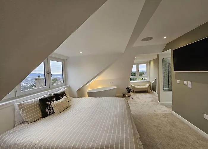 Kaimes Kip: Stylish Five Bedroom Casa vacanze Edimburgo