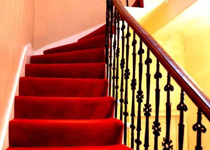 ゲストハウス バルモア 3*