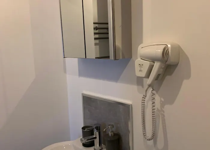 Royal Mile By The Castle Edimburgo