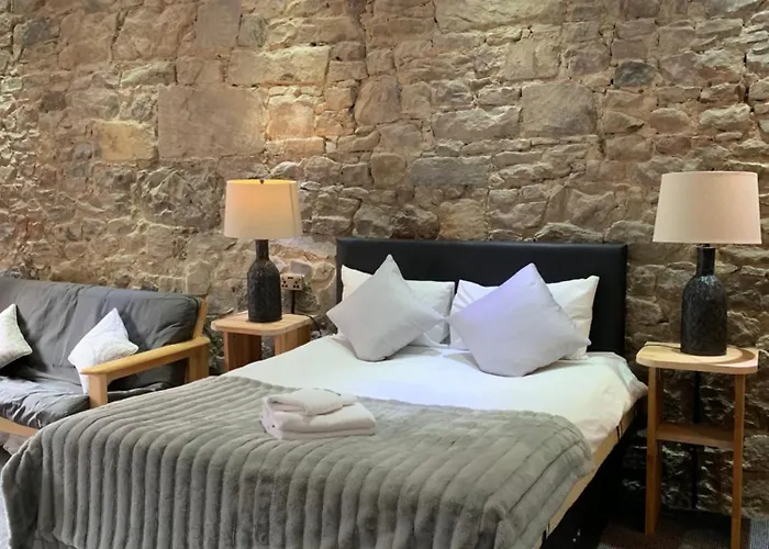 Royal Mile By The Castle Edimburgo