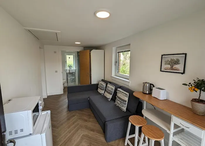 Accommodatie bij particulieren En-suite Double With Private Entrance Edinburgh