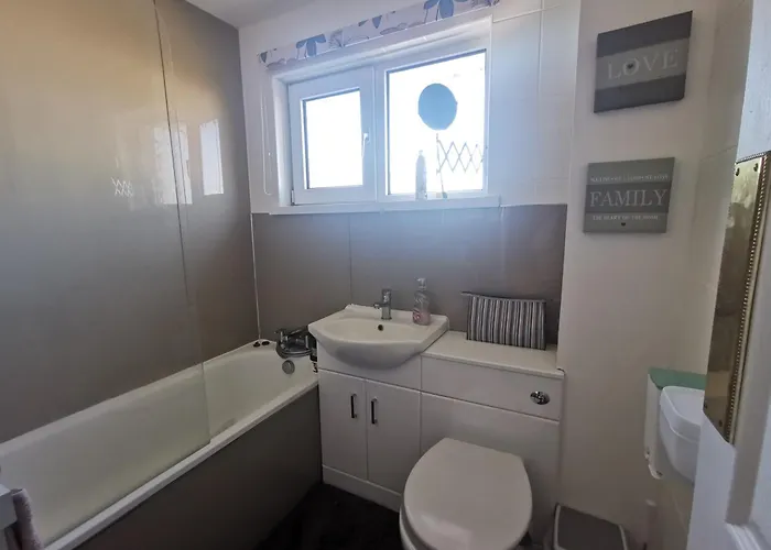 Aw House אדינבורו