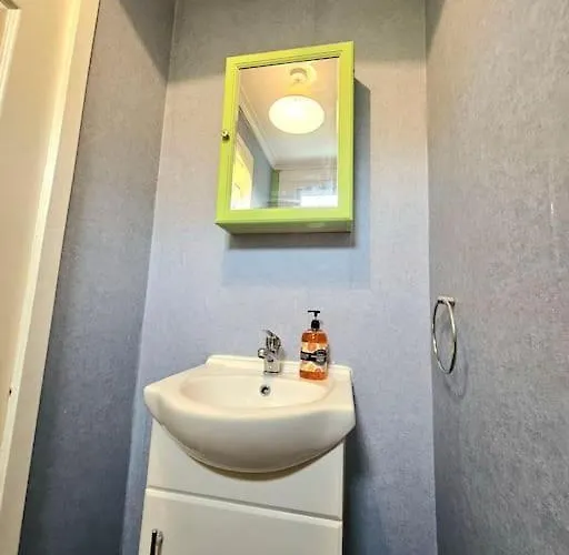 Appartamento 4 Bed House With 6 Beds Edimburgo