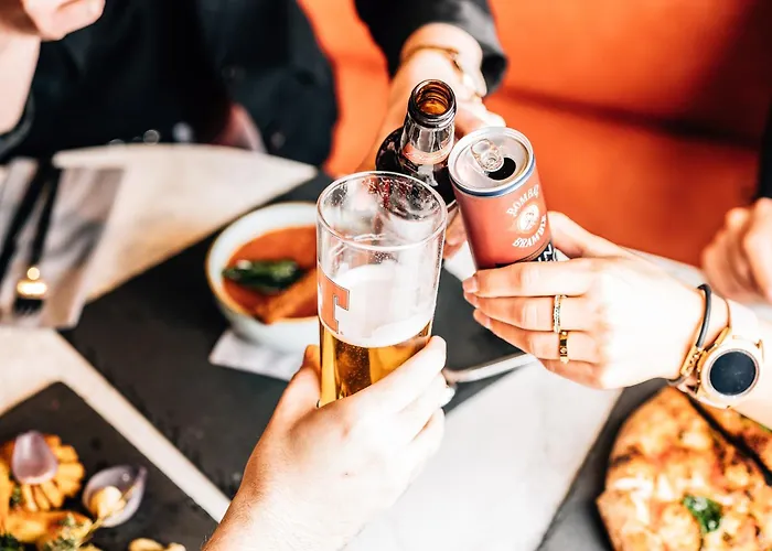 מלון Stay Central Hotel 3*