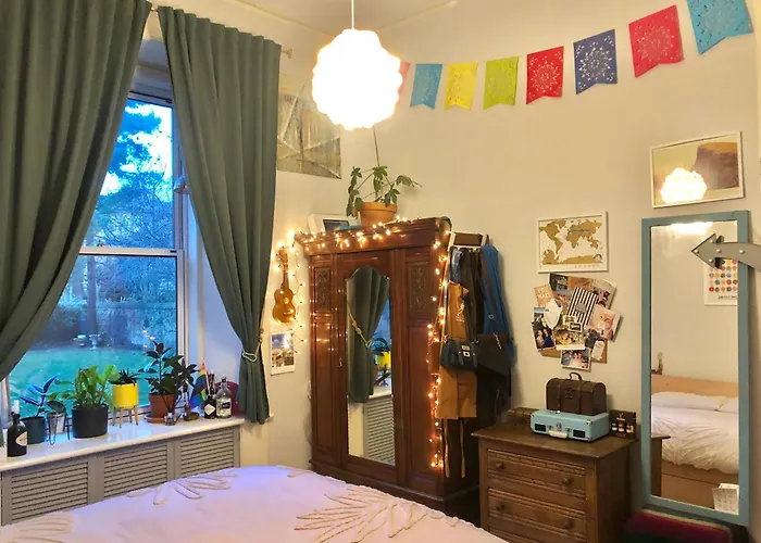 Quirky In Leith * Edinburgh