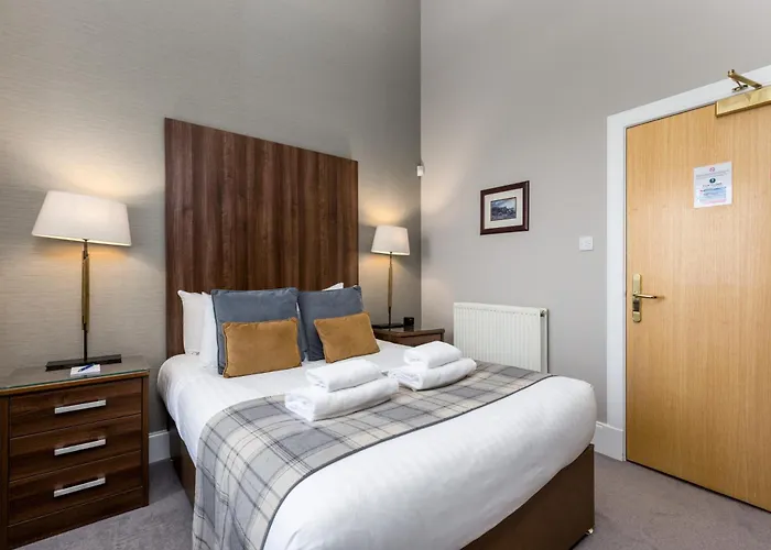28 York Place 3* Edinburgh