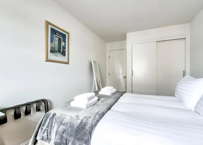 Guestready - Stylish W/ Parking Near Apartmán Edinburgh