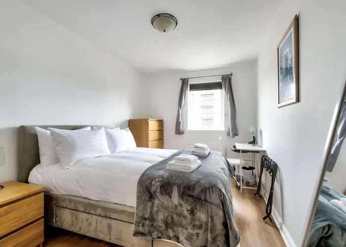 Apartmán Guestready - Stylish W/ Parking Near Edinburgh