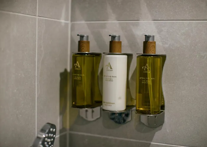Hotel apartamentowy 33 Castle Terrace 4*