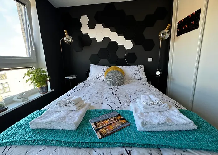 Homestay Private Cozy & Stylish In A Shared Flat In