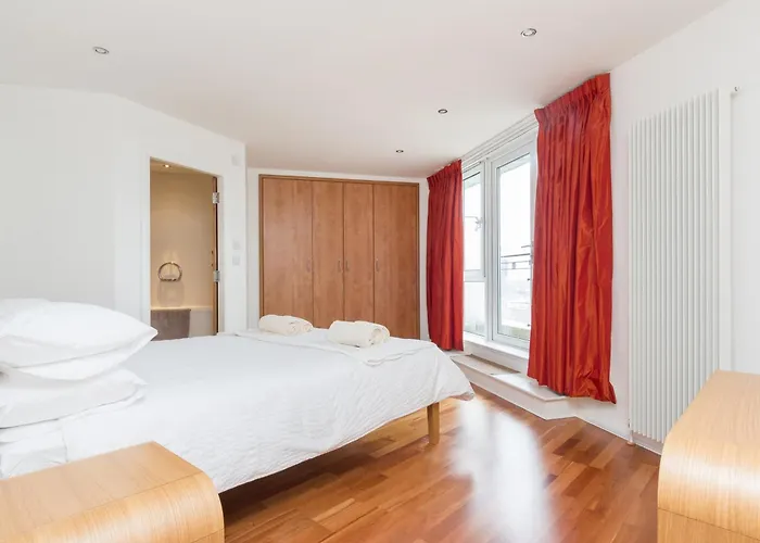 Portland Gardens - 403