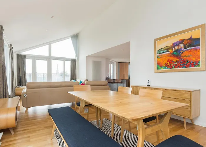 Portland Gardens - 403 דירה