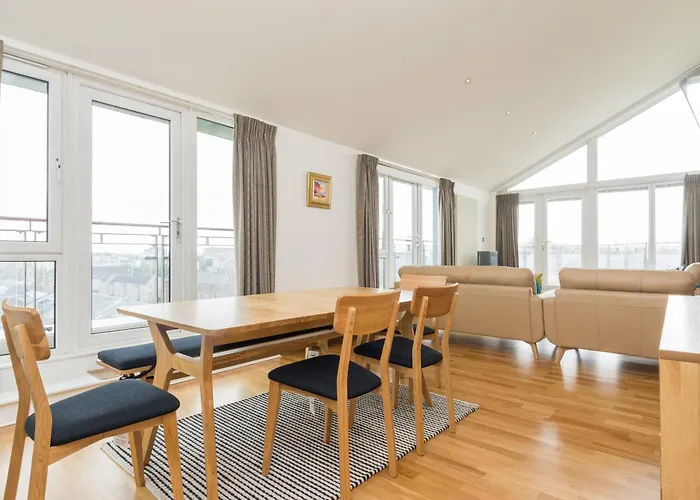 Portland Gardens - 403