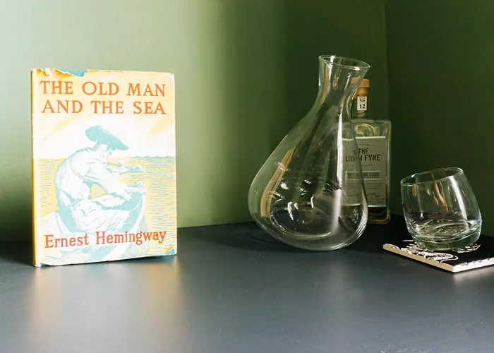 Apartment Grade A Listed 2 Bedroom In Edinburgh