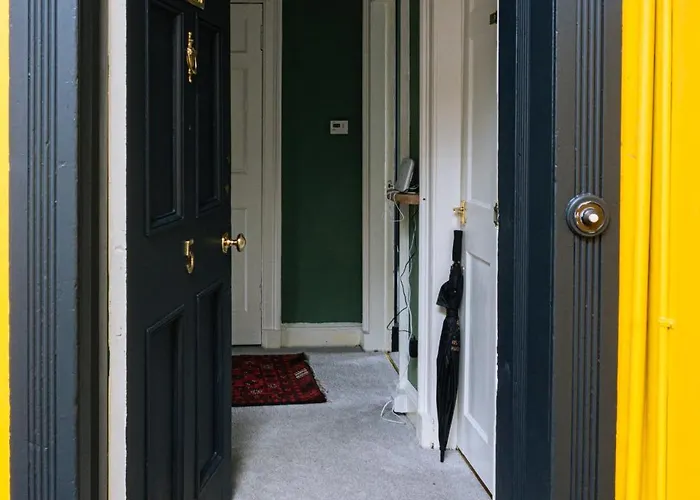 Grade A Listed 2 Bedroom In Edinburgh