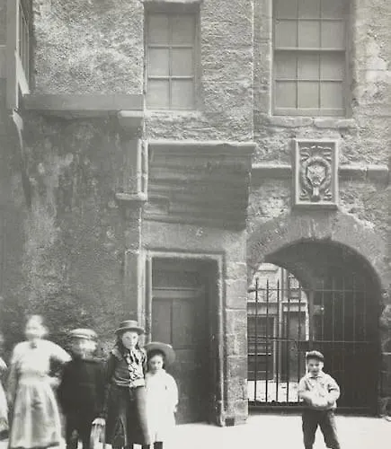 16th Century Courtyard On The Royal Mile Апартаменты Эдинбург