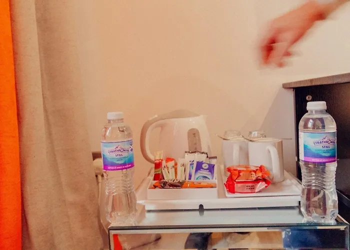 Guest house Mayfield