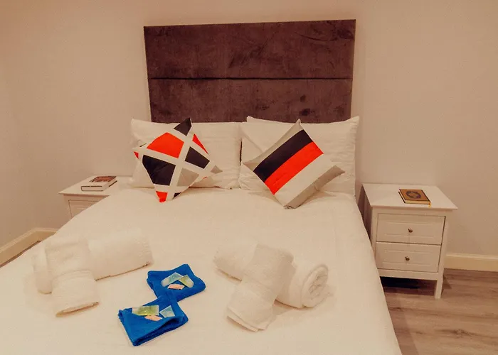 Mayfield Guest house 3*