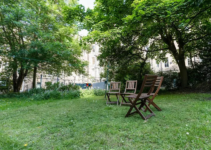 Palm Tree Apartment- Period With Cat Апартаменты *