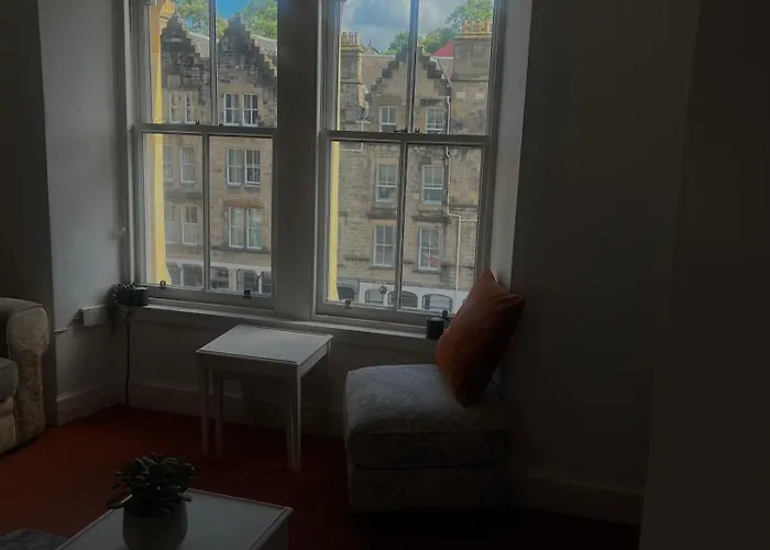 In Edinburgh, Old Town * אדינבורו