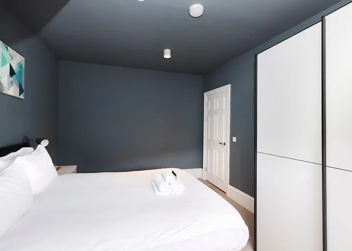 Apartament Joivy Spacious Next To West End *