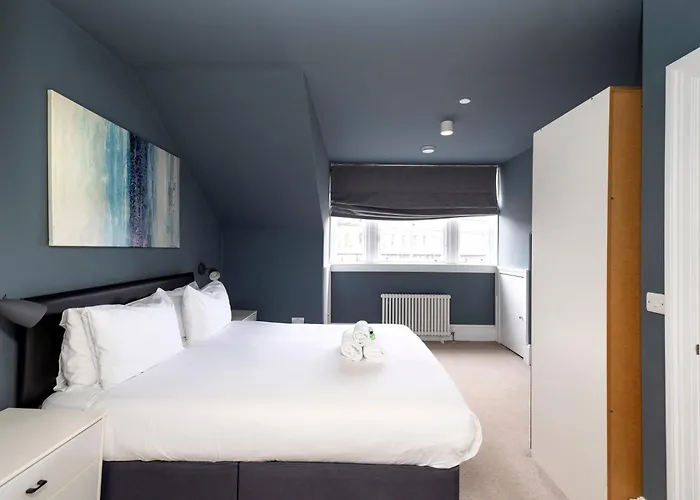 Joivy Spacious Next To West End *