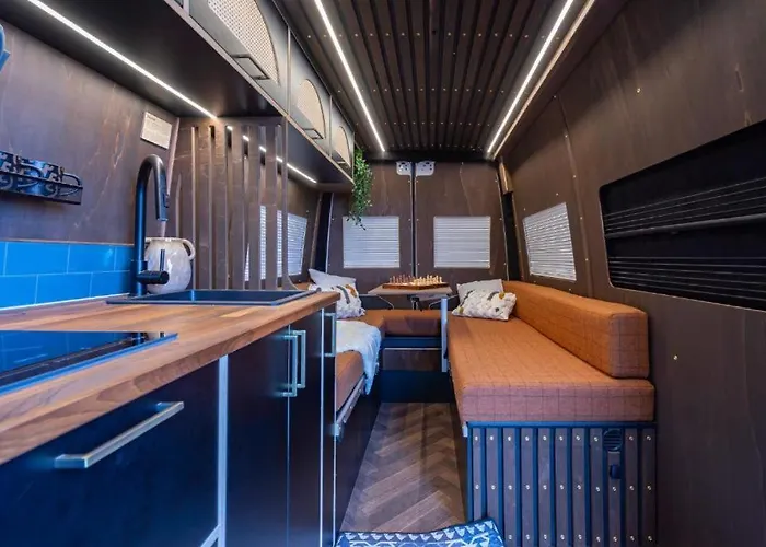 Отель Trippie Campers