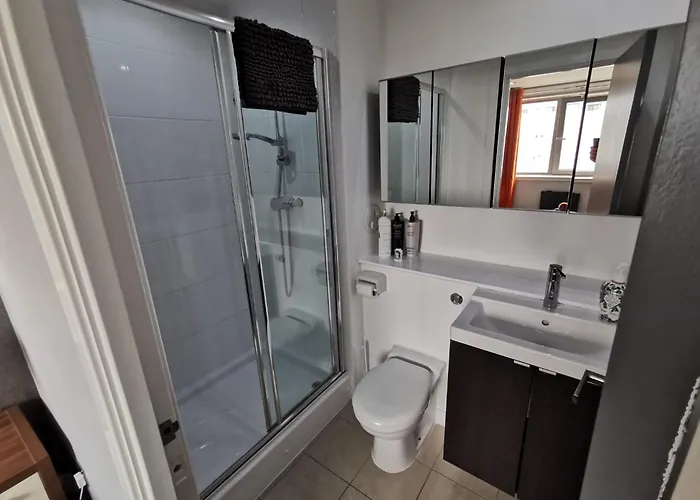 דירה Very Large Three Bed