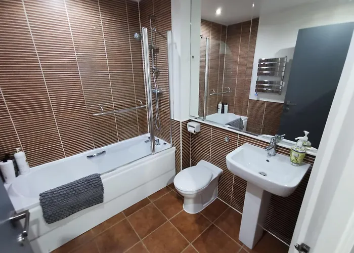 דירה Very Large Three Bed *