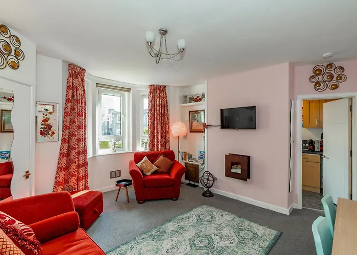 Апартаменты The Restalrig Apartment *