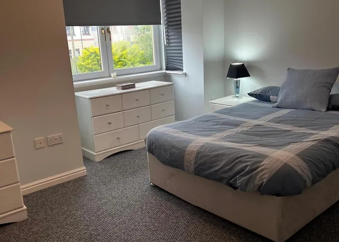 Fabulous 2 Bedroom House アパート *