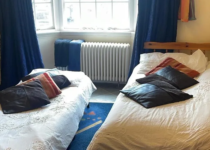 홈스테이 Private Bedroom In Detached In Newington 에든버러